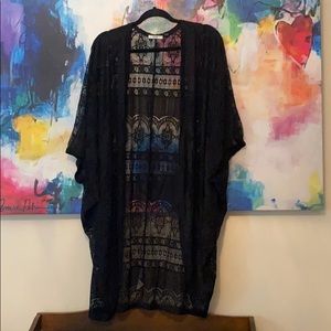 STUNNING oversized black shawl